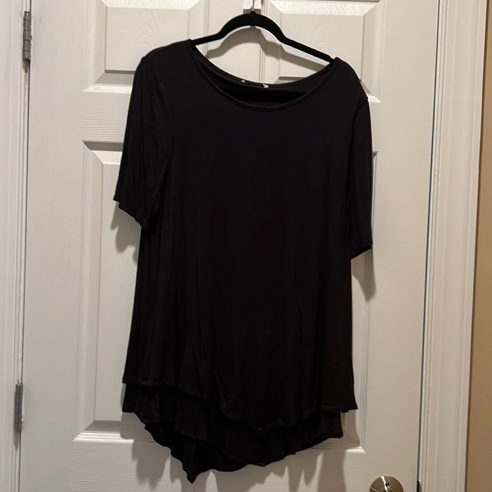 Women’s boutique black top